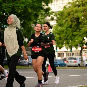 Runner Photo 4158643