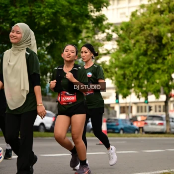 Runner Photo 4158645