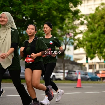 Runner Photo 4158646