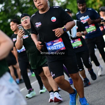 Runner Photo 4158647