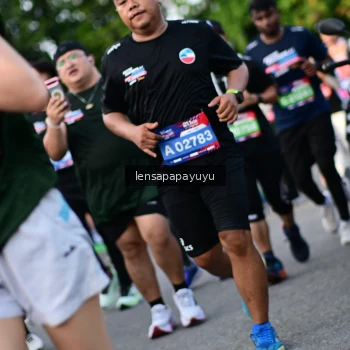 Runner Photo 4158648