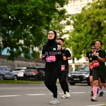 Runner Photo 4158662