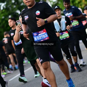 Runner Photo 4158663