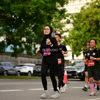 Runner Photo 4158664