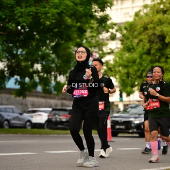 Runner Photo 4158666