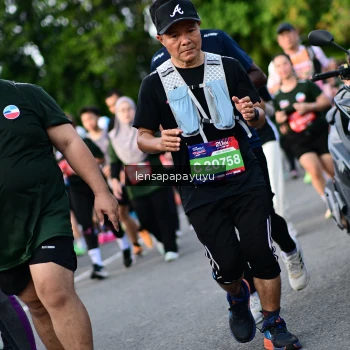 Runner Photo 4158669