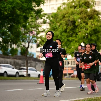Runner Photo 4158671