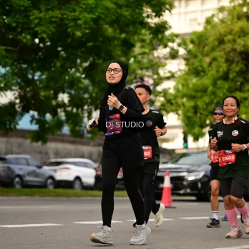 Runner Photo 4158672