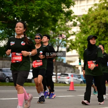 Runner Photo 4158681