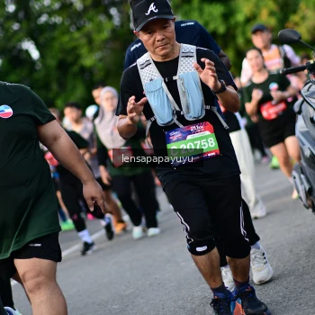 Runner Photo 4158686