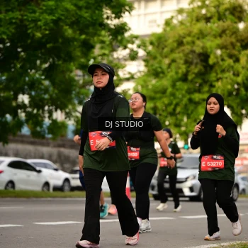 Runner Photo 4158689