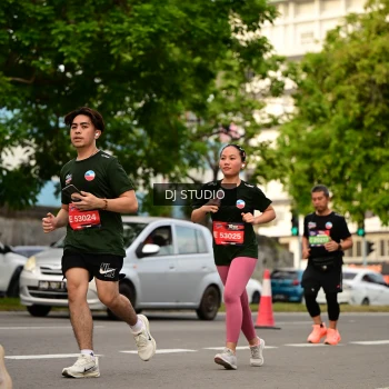 Runner Photo 4158767