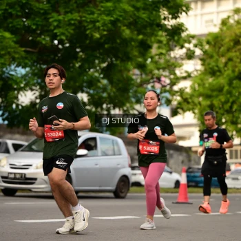 Runner Photo 4158768