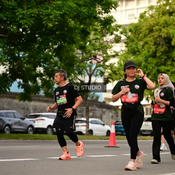 Runner Photo 4158796