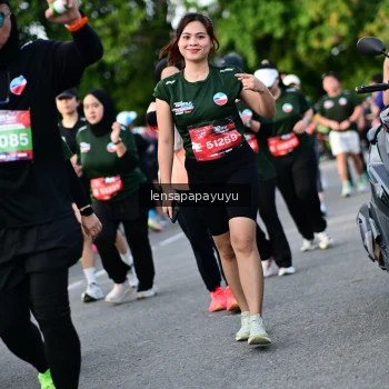 Runner Photo 4158811