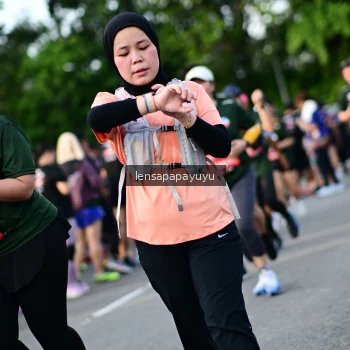 Runner Photo 4158835