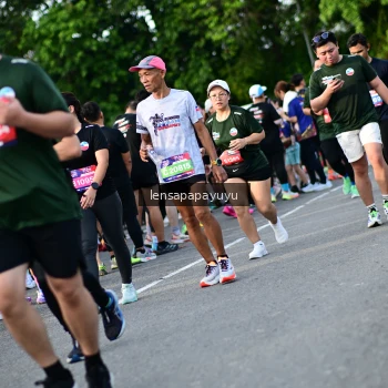 Runner Photo 4158840