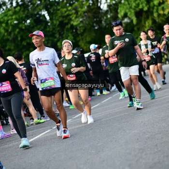 Runner Photo 4158848