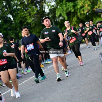 Runner Photo 4158868