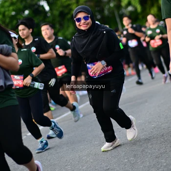 Runner Photo 4158875