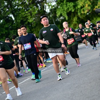 Runner Photo 4158876