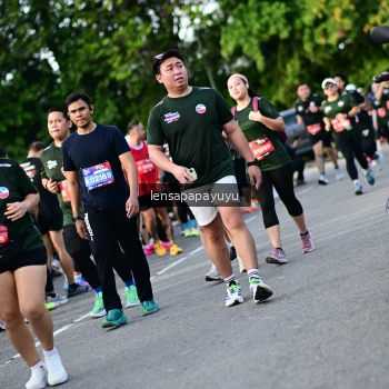 Runner Photo 4158885