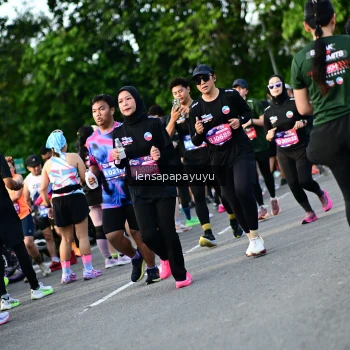Runner Photo 4158943