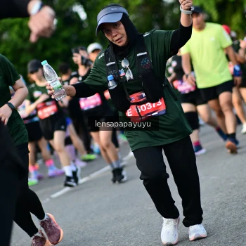 Runner Photo 4158960