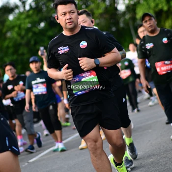Runner Photo 4158990