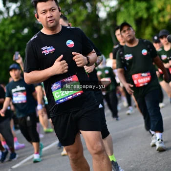 Runner Photo 4158991
