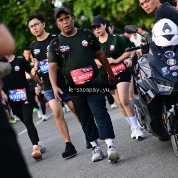 Runner Photo 4158996