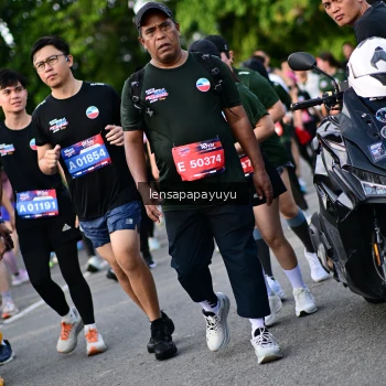 Runner Photo 4158999