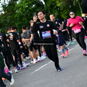 Runner Photo 4159063