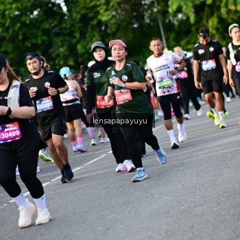 Runner Photo 4159115