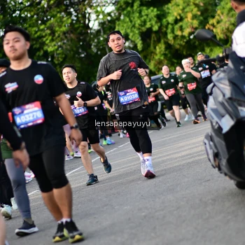 Runner Photo 4159177