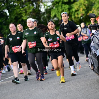 Runner Photo 4159200