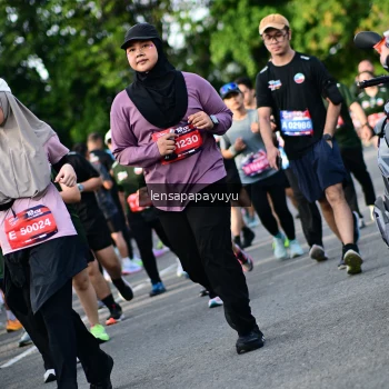 Runner Photo 4159245