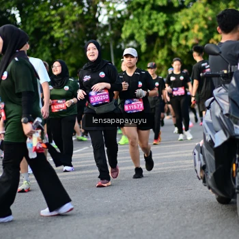 Runner Photo 4159354
