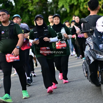 Runner Photo 4159513