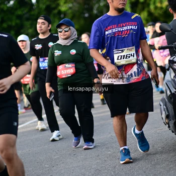 Runner Photo 4159530