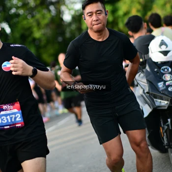 Runner Photo 4159579