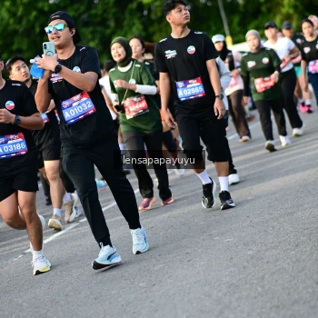 Runner Photo 4159594