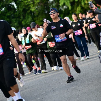 Runner Photo 4159600