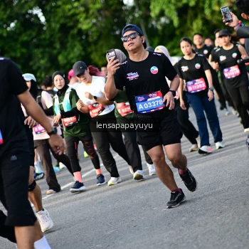Runner Photo 4159601