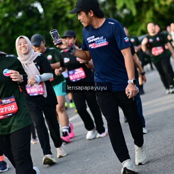 Runner Photo 4159606