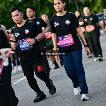 Runner Photo 4159615