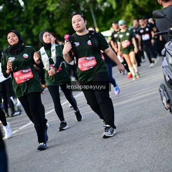 Runner Photo 4159622