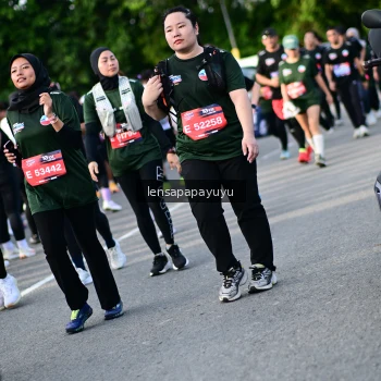 Runner Photo 4159623