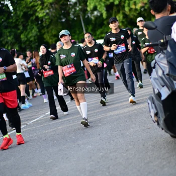 Runner Photo 4159630