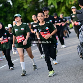 Runner Photo 4159633
